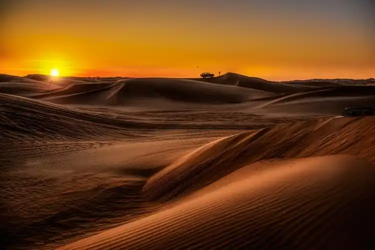 沙漠日落时分