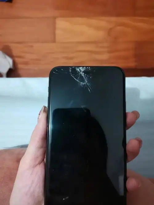 屏幕摔裂了有些你必须知道避坑