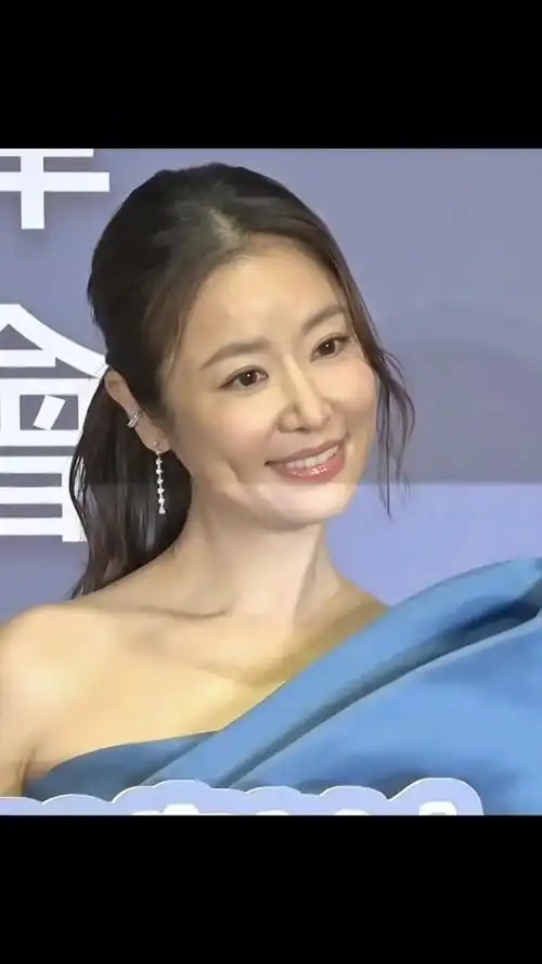 林心如 最新活动路透 近距离怼脸拍,47岁的她这状态怎么样?