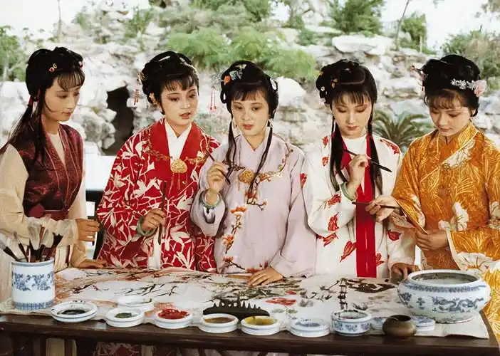 87版《红楼梦》17位美人丫鬟图鉴!不愧是经典,连配角都是绝色