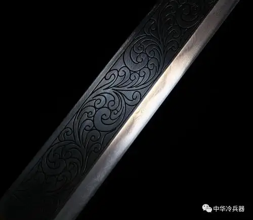 尉迟真金手中的极品宝刀精美霸气的大夏龙雀刀