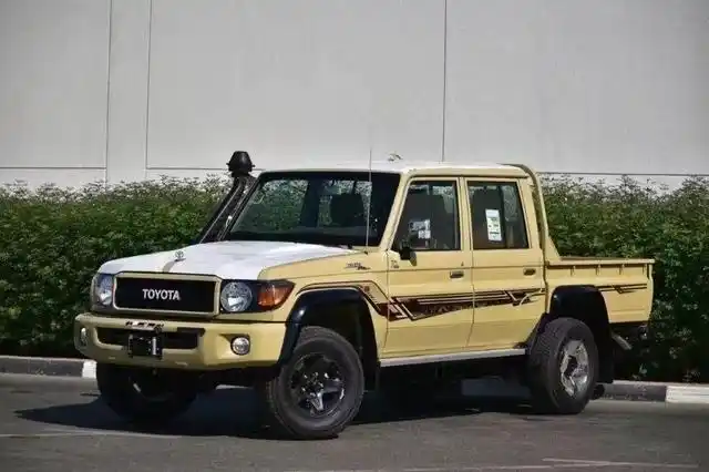 22款丰田70系列lc79现车65万全国上牌