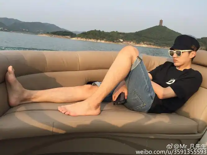 小鲜肉吴亦凡日常生活照图片写真 吴亦凡图片写真