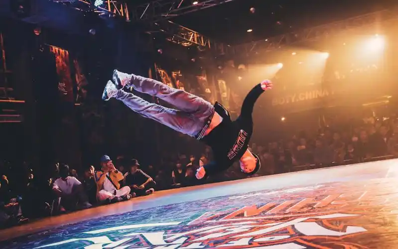 中国街舞总决赛 bboy浩然hr比赛瞬间
