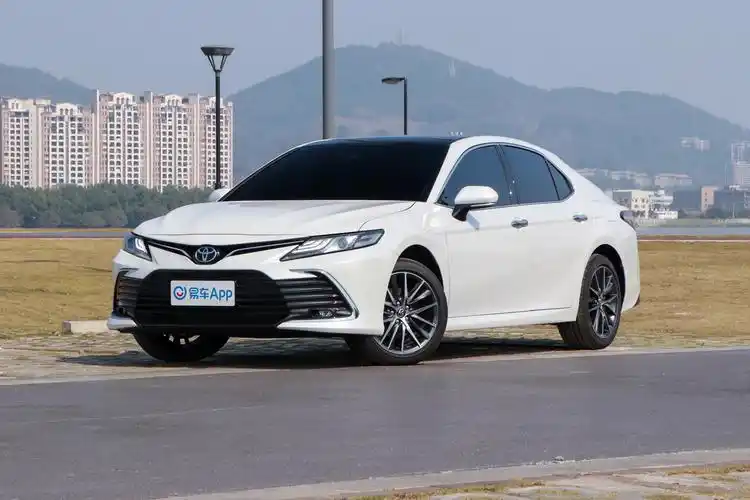 2021款凯美瑞25g豪华版