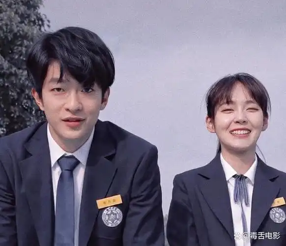 易烊千玺,刘昊然已上岸,他却依然原地不动,还能成为电影咖吗?