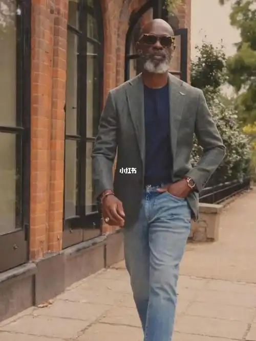 男士西装穿搭牛仔裤搭配简约西装