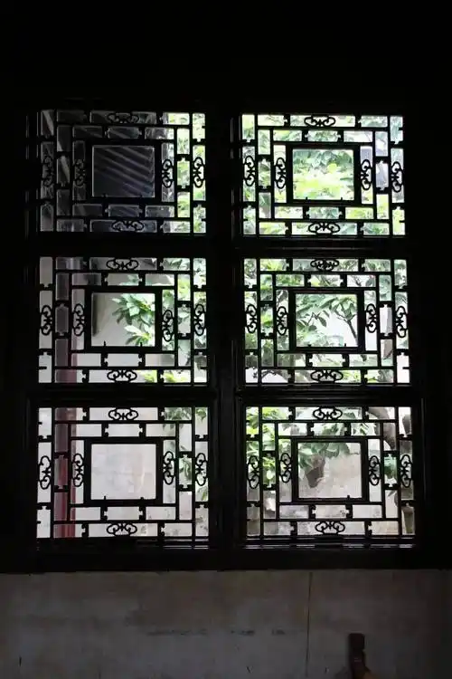 小院闲窗春已深,盘点苏州园林里那些花窗_耦园_留园_手法