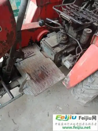 东方红小四轮带玉米播种机出售