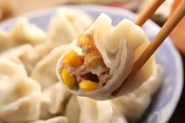 玉米饺子_牛肉玉米饺子