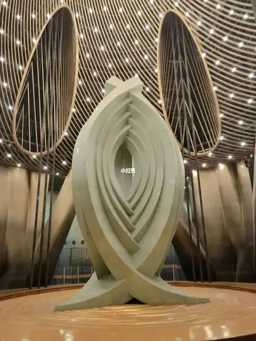 上海中心大厦的核心--阻尼器