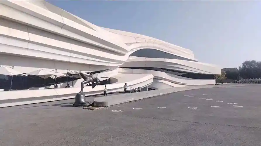 银川市图书馆"悦读书 悦旅行"青少年研学系列活动第四期"走进当代美术