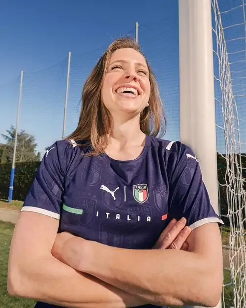 意大利国家队2021赛季客场球衣