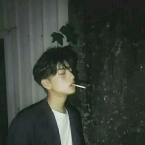 男头 真人 抽烟 非主流