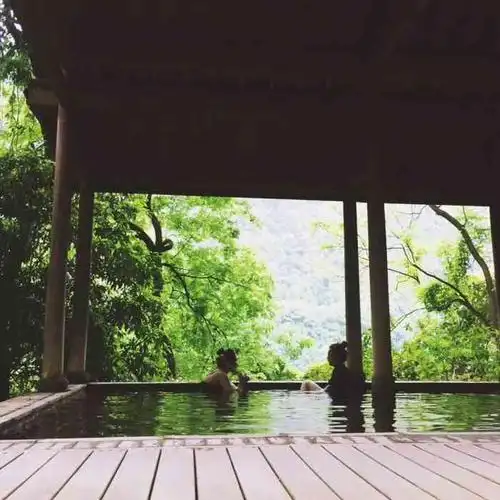 每年冬天都会带家人一起来这泡温泉环境好安静而且现在持白金信用卡还