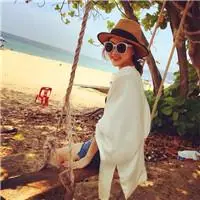 有型墨镜美女头像