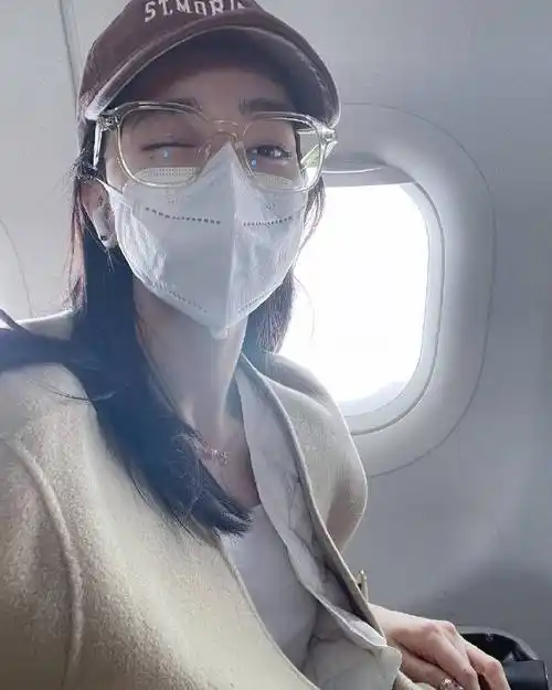 迪丽热巴ins发了好多照片##迪丽热巴更新ins了