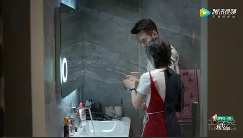 《欢乐颂2》曲筱绡房间的混搭风 最爱彩色流苏灯罩