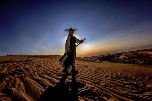 路上视觉辽宁俱乐部组织第十五期摄影活动"宝古图沙漠意境人像"部分