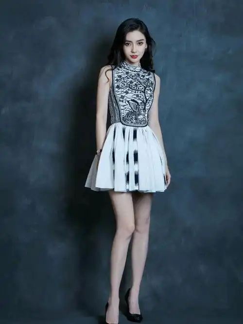 杨颖硬照真不错,不愧当过平面模特