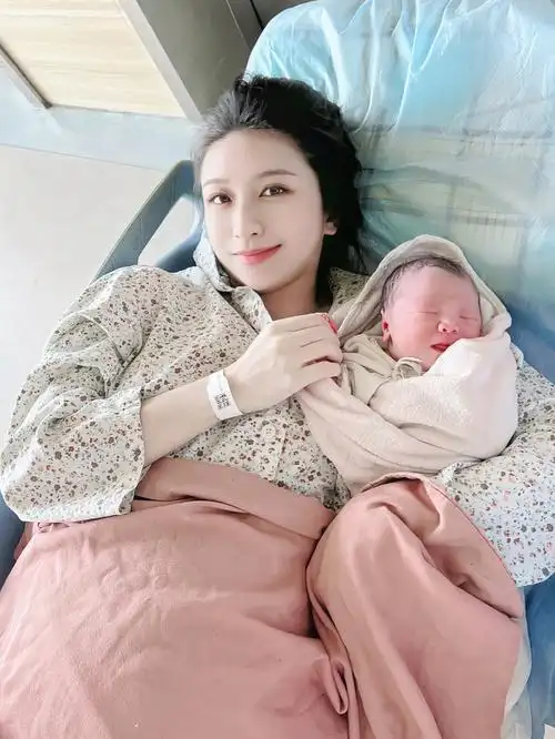 二胎真香从此儿女双全啦十分钟超快顺产