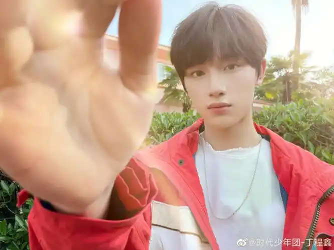 是我们可可爱爱的程年人没错啦～#tnt时代少年团  #丁程鑫  #时代少年