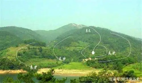 传闻明太祖朱元璋开创了大明王朝,成为真龙天子,就是因为他家的祖坟葬