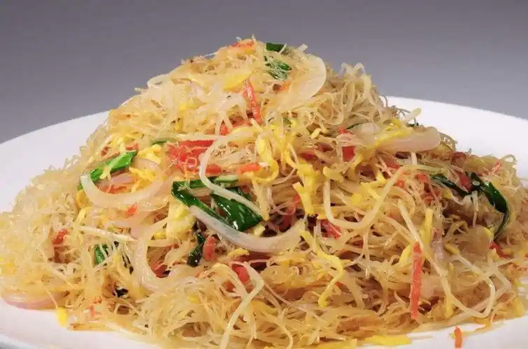 方便美味的鸡蛋炒粉丝了解一下春天去膘绝配