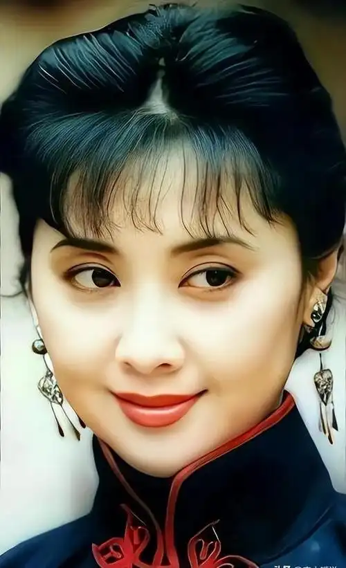 看到71岁朱琳老去的模样才发现杨洁选的第一美女果然名不虚传