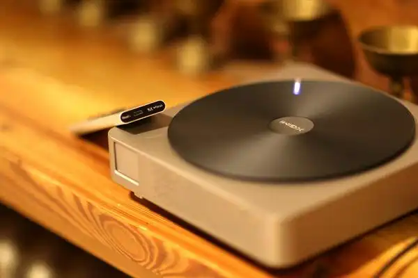 唯美视听盛宴极米无屏电视z4极光