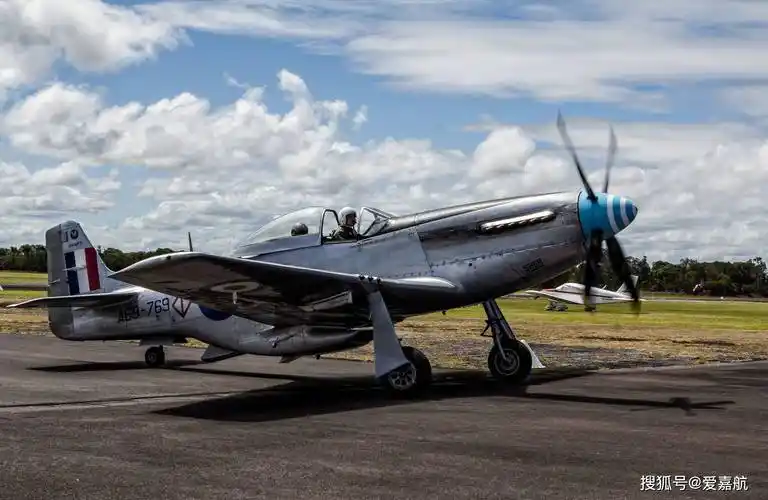 p-51 野马系列 螺旋浆 战斗机 图片集