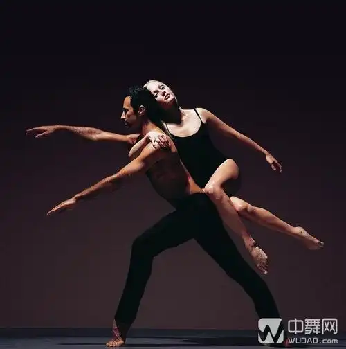 艺考编舞:双人舞的编舞技法训练(2)