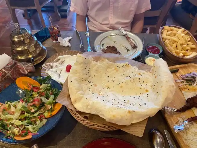 吃到一半的安塔利亚土耳其菜