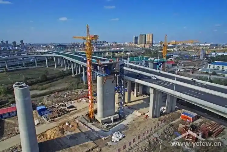 盐城段 铺轨基本完成; 盐通铁路 正处于征地拆迁阶段; 盐宁高铁联络线