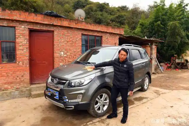 农村买车越来越贵,一年却只开几回,是真有钱?还是打肿脸充胖子