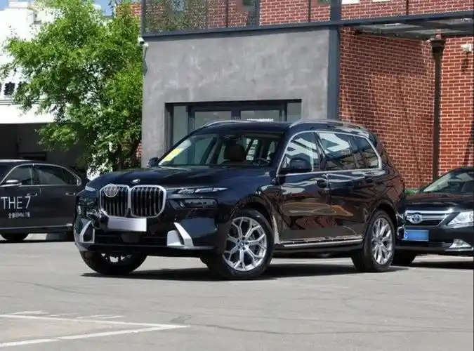 高配置的宝马x7