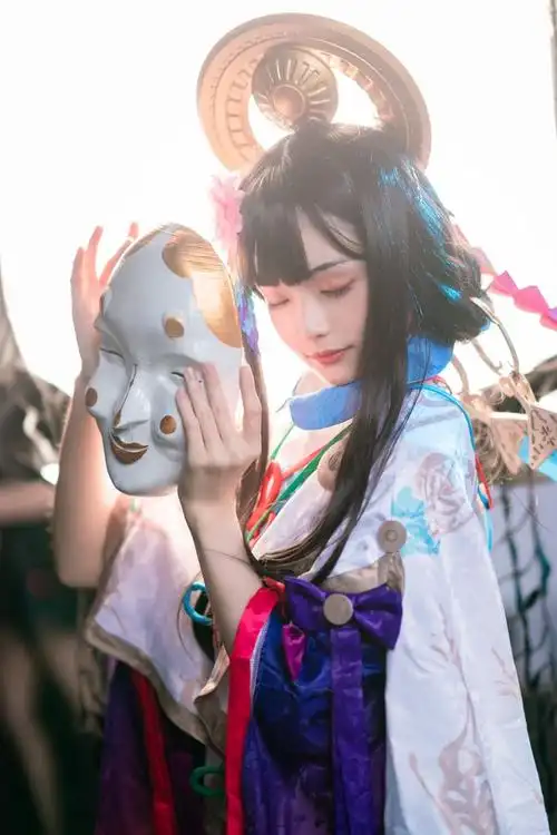 cn:峤柯角色:面灵气原作:阴阳师-----------关注我,我兜里