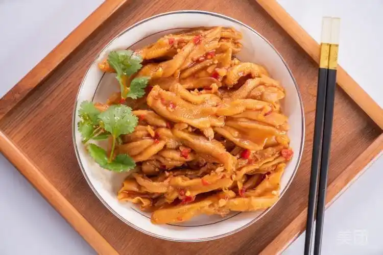 香辣无骨鸭脚图片