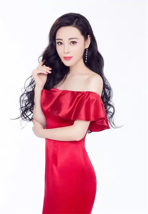 刘朵朵经纪人(公司) _刘朵朵代言费用价格_刘朵朵平面肖像报价_梦之星