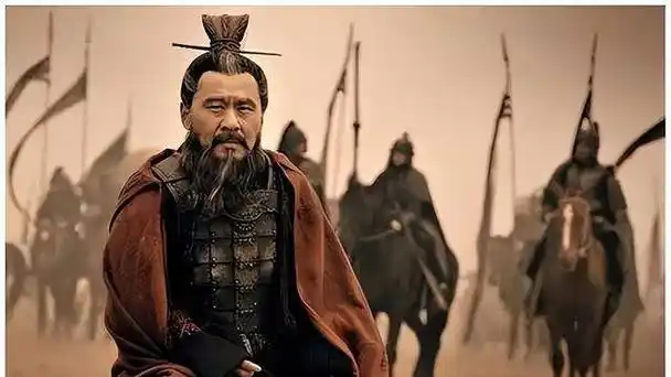 原创五虎上将黄忠为啥前半生没有一点出息看看他曾败在谁的手下