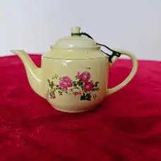 茶壶收藏八九十年代白釉瓷玫瑰花图案手握小茶壶完美品相