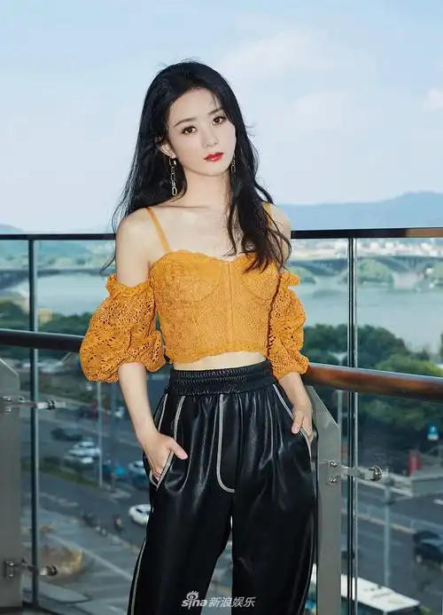 赵丽颖,夏日穿搭