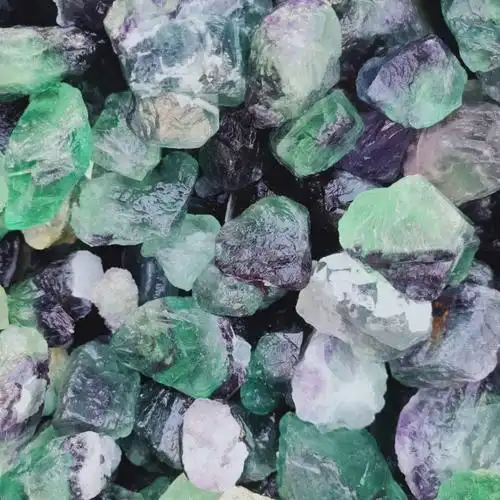 供应萤石原矿萤石块萤石粉13mm36mm工艺品级别华朗矿业