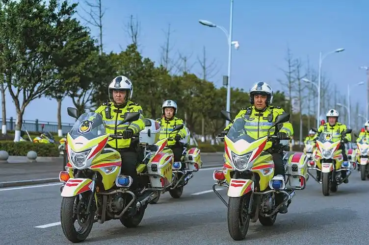 "渝警骁骑"大比武区交巡警支队获佳绩