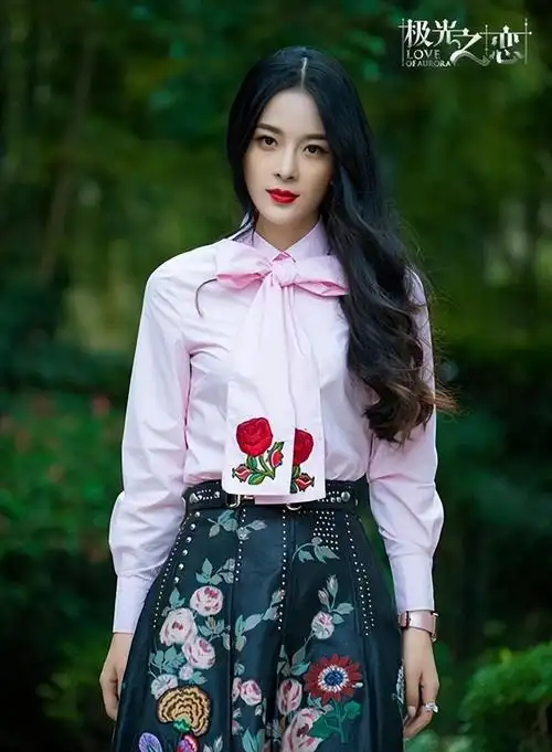 赵韩樱子为什么改名为赵樱子为了洋气一点所以才改名