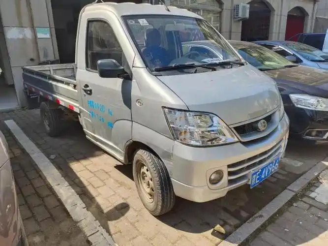 【上饶】2013年4月 昌河单排小货车 银灰 手动挡