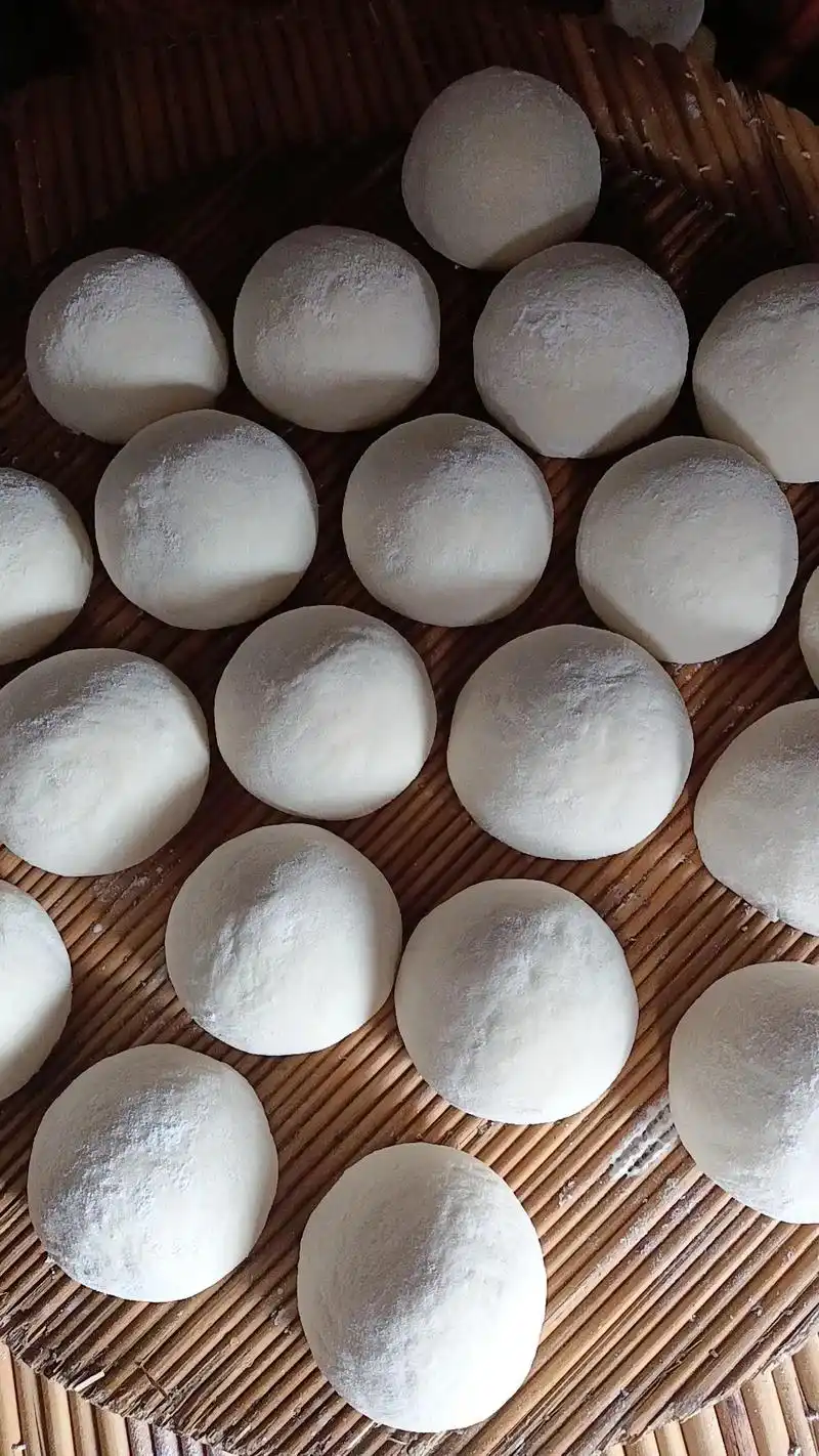 手工馒头 给阿妈帮忙把馍蒸好了,然后带阿妈赶集买点东西,顺 - 抖音