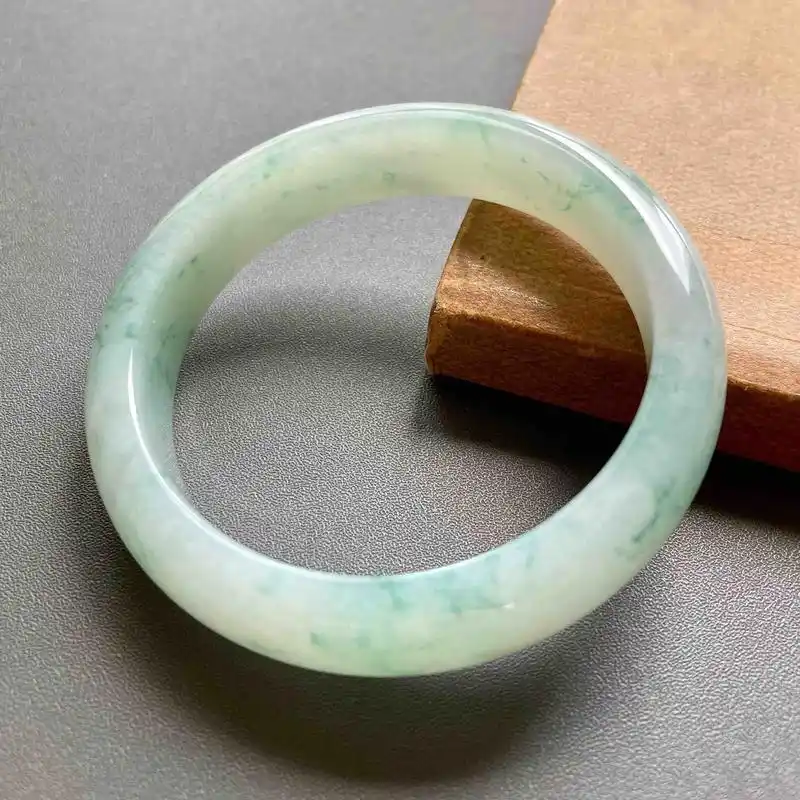 糯冰种飘花翡翠手镯56