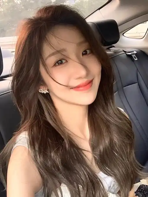 长发似有似无烫染发型图片大学生长发发型图片韩版造型烫一修剪还有吗