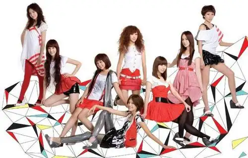 其实可能很多零零后不知道,鬼鬼之前是黑girl组合成员之一,那是婆婆小